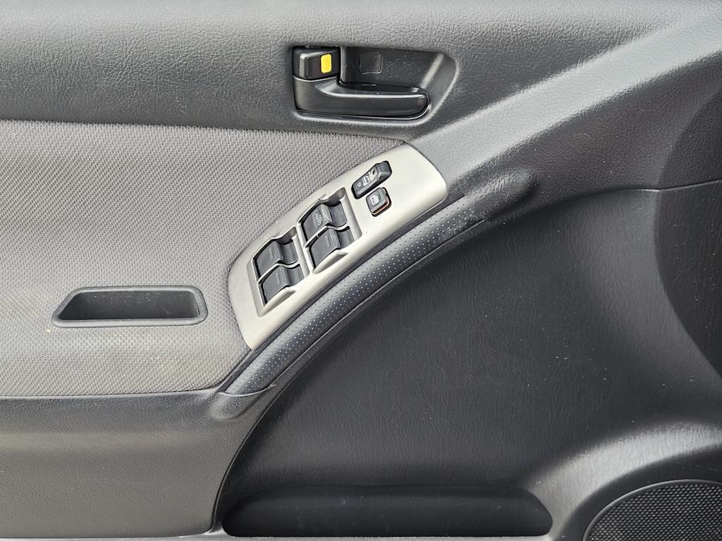 Thumbnail: 2008 Toyota Matrix - 28