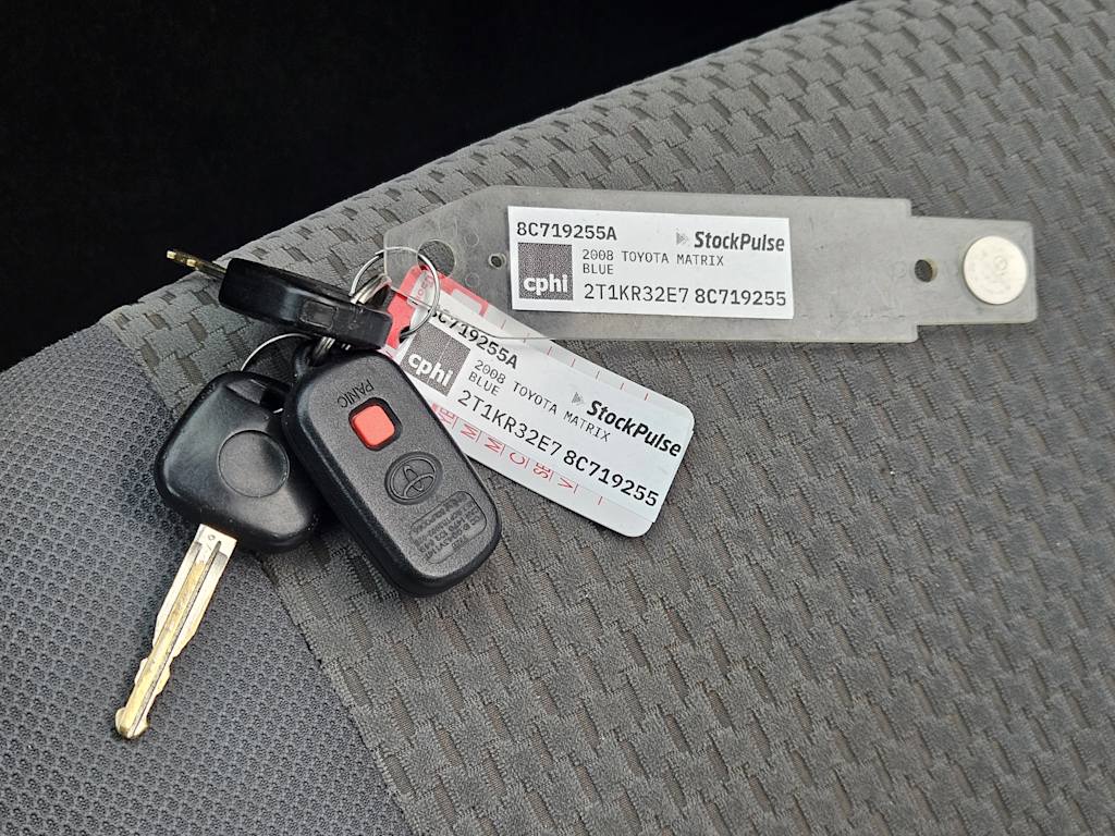 Thumbnail: 2008 Toyota Matrix - 17