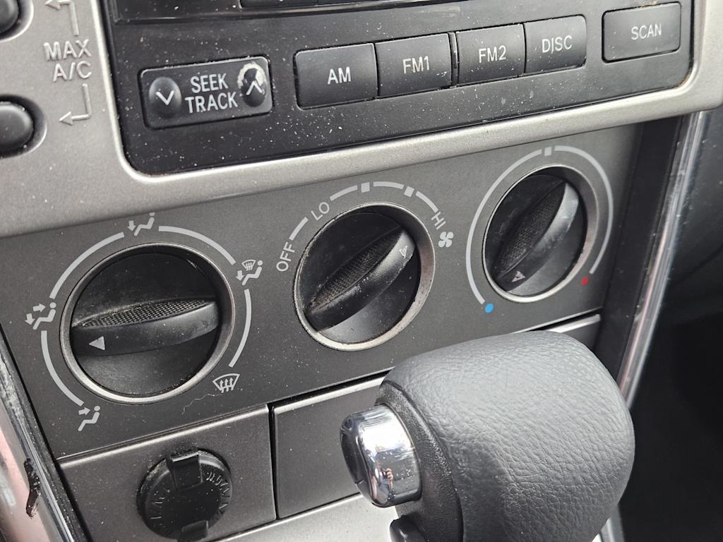 Thumbnail: 2008 Toyota Matrix - 25