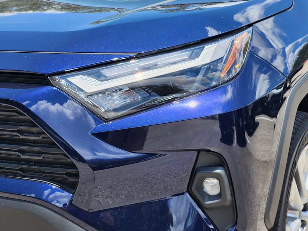 Thumbnail: 2025 Toyota RAV4 - 20