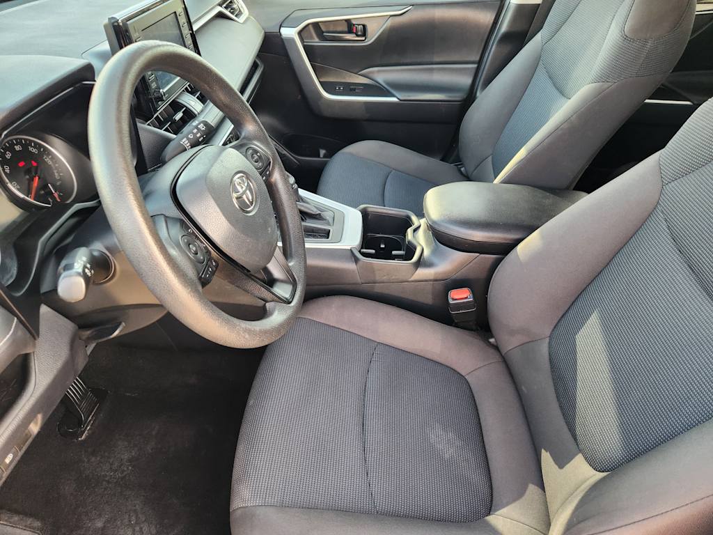 Thumbnail: 2022 Toyota RAV4 - 7