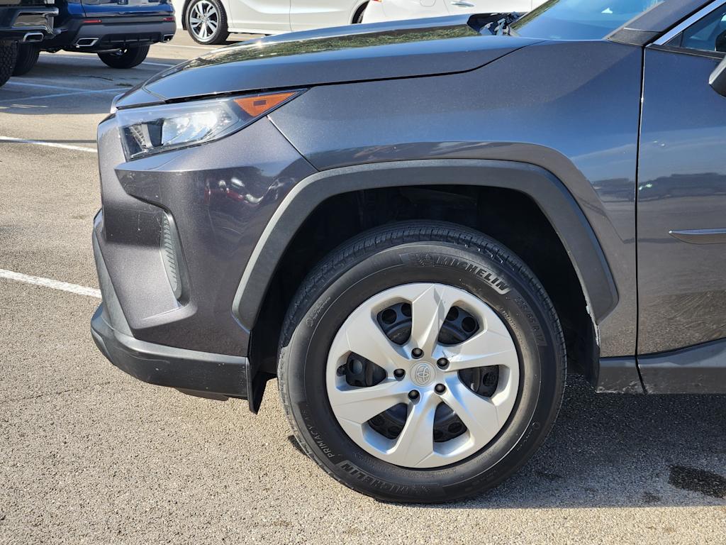 Thumbnail: 2022 Toyota RAV4 - 5