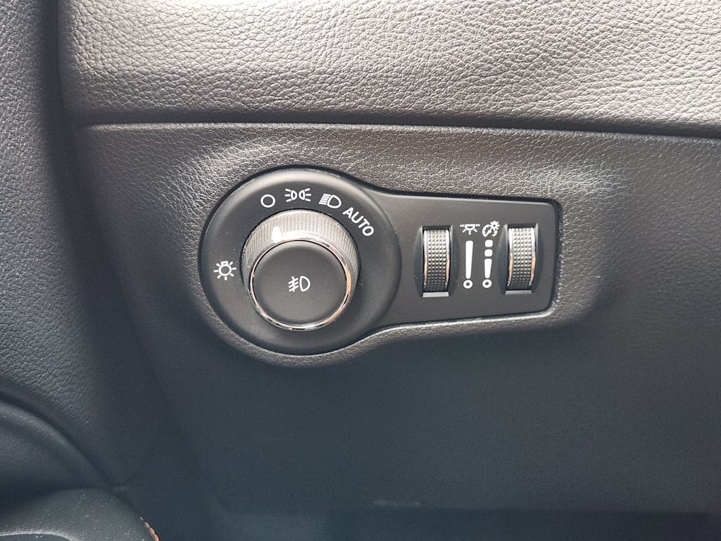 Thumbnail: 2019 Jeep Compass - 26