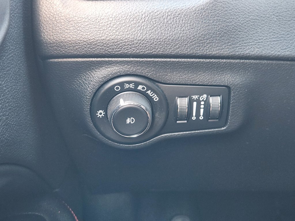 Thumbnail: 2019 Jeep Compass - 24
