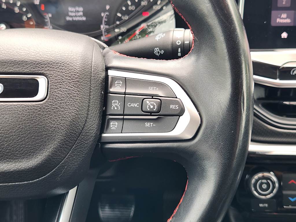 Thumbnail: 2022 Jeep Compass - 32