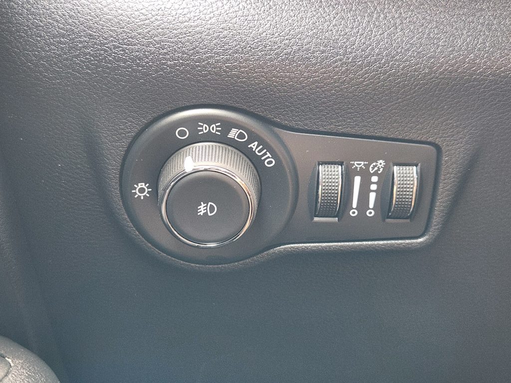 Thumbnail: 2022 Jeep Compass - 28