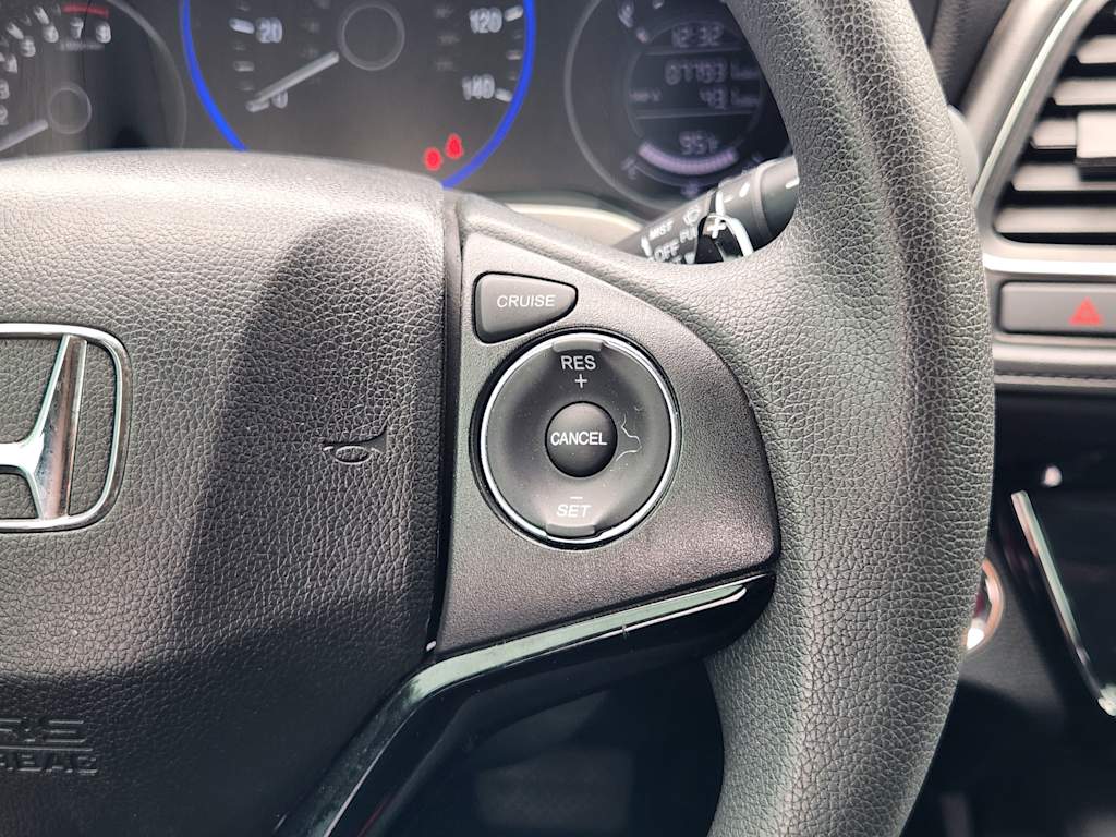 Thumbnail: 2018 Honda HR-V - 32