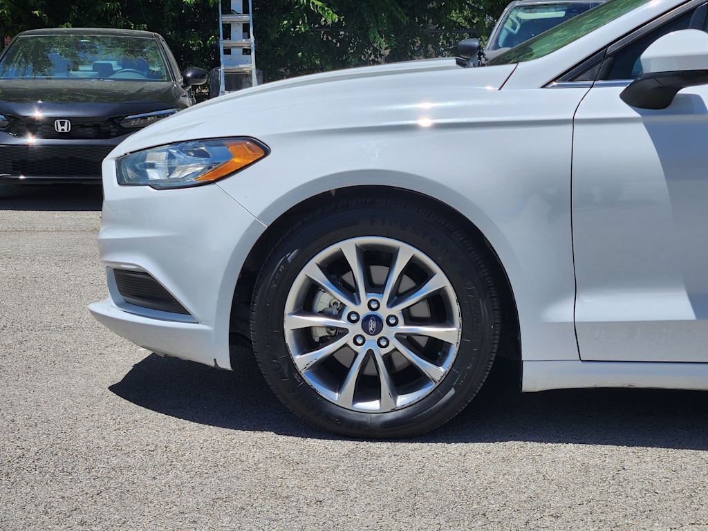 Thumbnail: 2017 Ford Fusion - 6