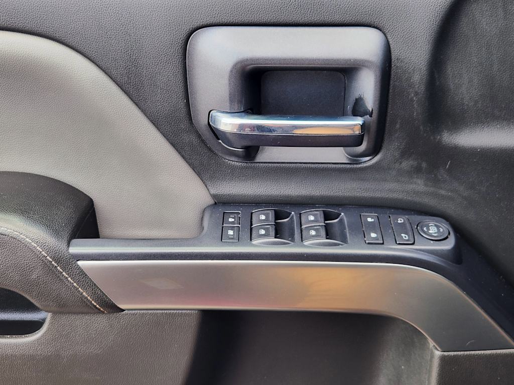 Thumbnail: 2016 Chevrolet Silverado 1500 - 29