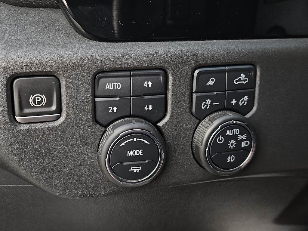 Thumbnail: 2023 Chevrolet Silverado 1500 - 28