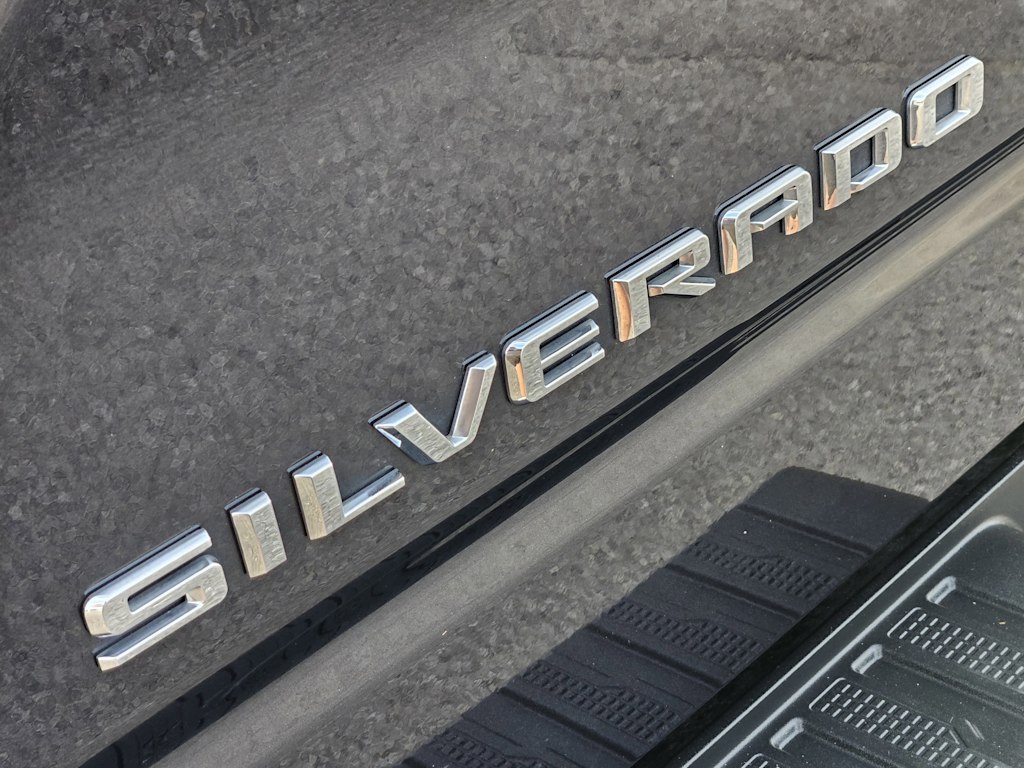 Thumbnail: 2023 Chevrolet Silverado 1500 - 23