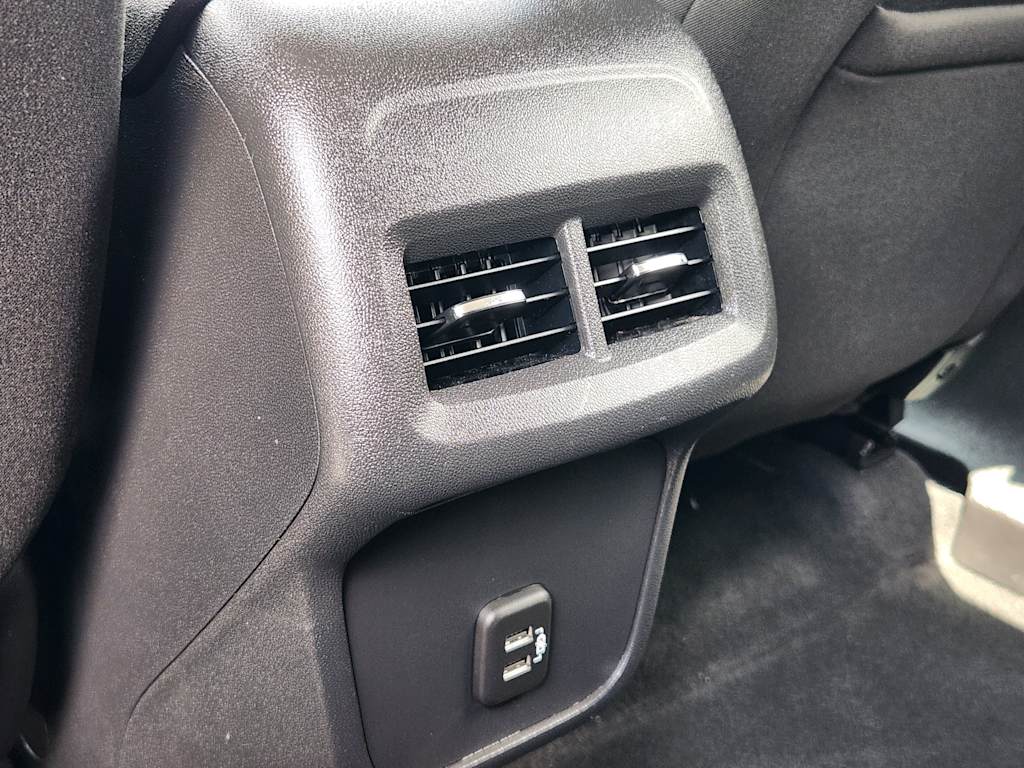 Thumbnail: 2021 Chevrolet Equinox - 32