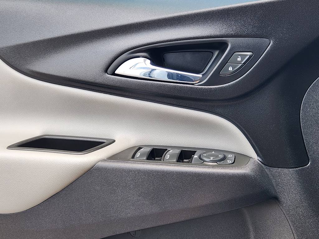 Thumbnail: 2021 Chevrolet Equinox - 28