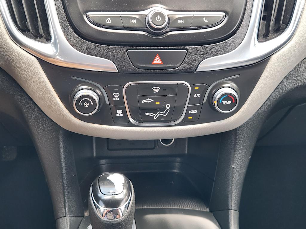 Thumbnail: 2021 Chevrolet Equinox - 25