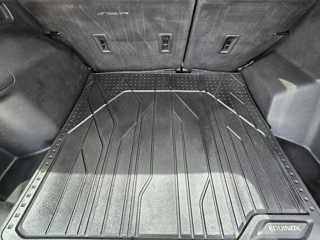Thumbnail: 2021 Chevrolet Equinox - 18