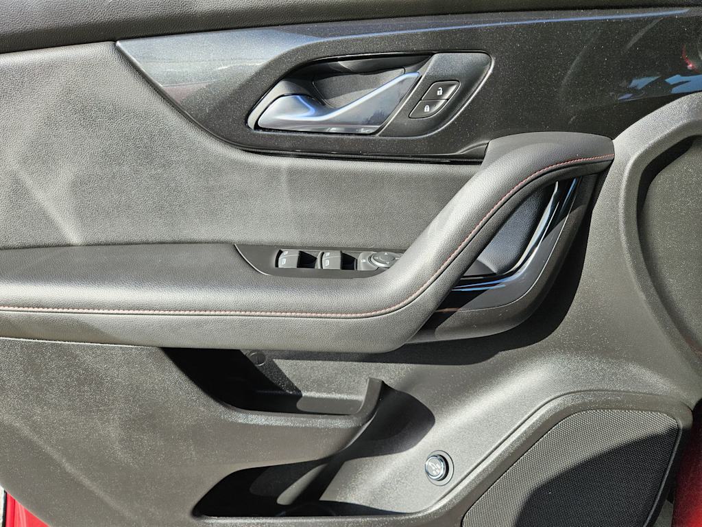 Thumbnail: 2021 Chevrolet Blazer - 23