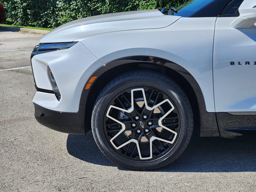Thumbnail: 2023 Chevrolet Blazer - 6