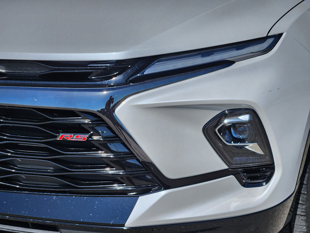 Thumbnail: 2023 Chevrolet Blazer - 21