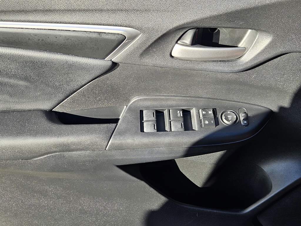 Thumbnail: 2015 Honda Fit - 27