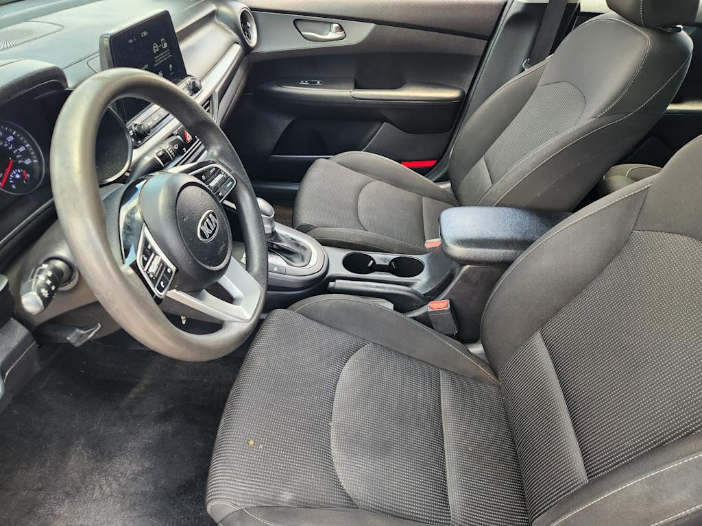 Thumbnail: 2021 Kia Forte - 9