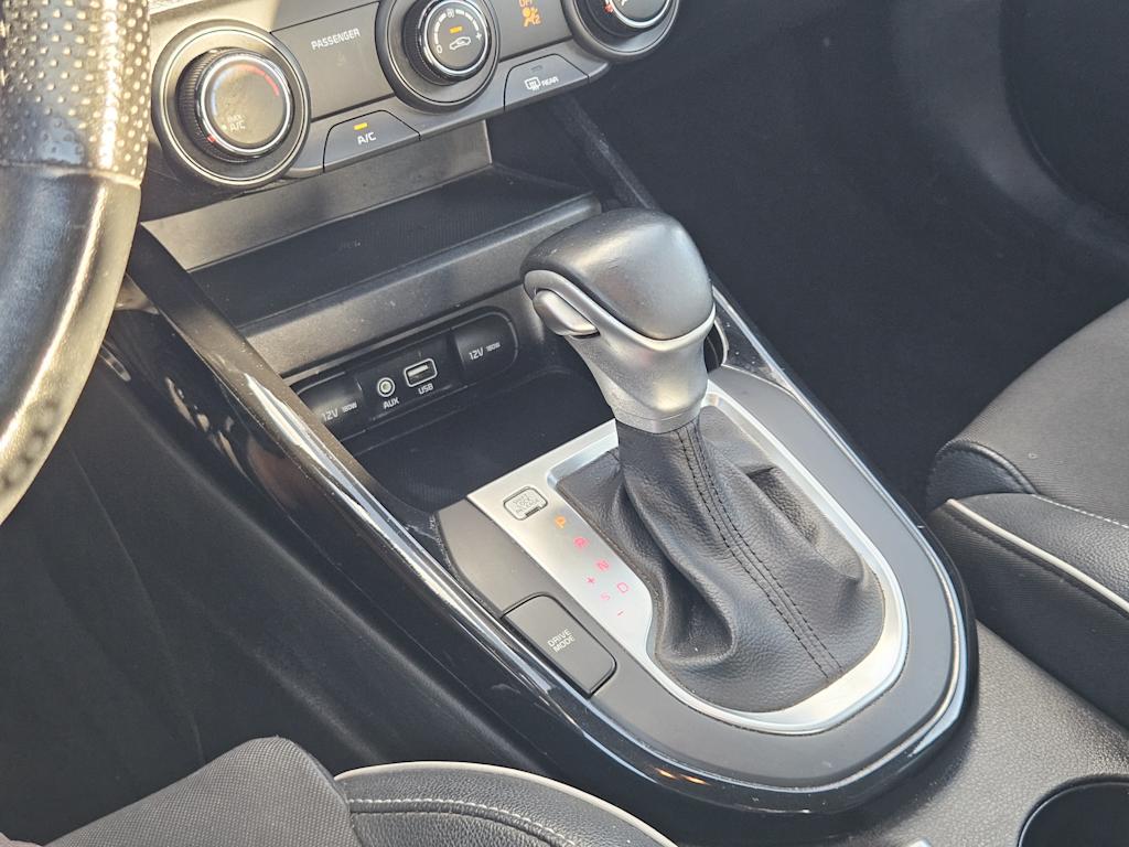 Thumbnail: 2021 Kia Forte - 15