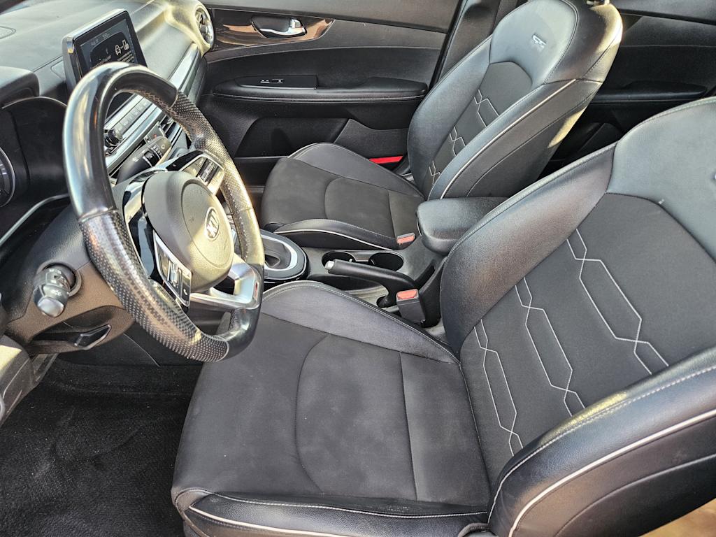 Thumbnail: 2021 Kia Forte - 10
