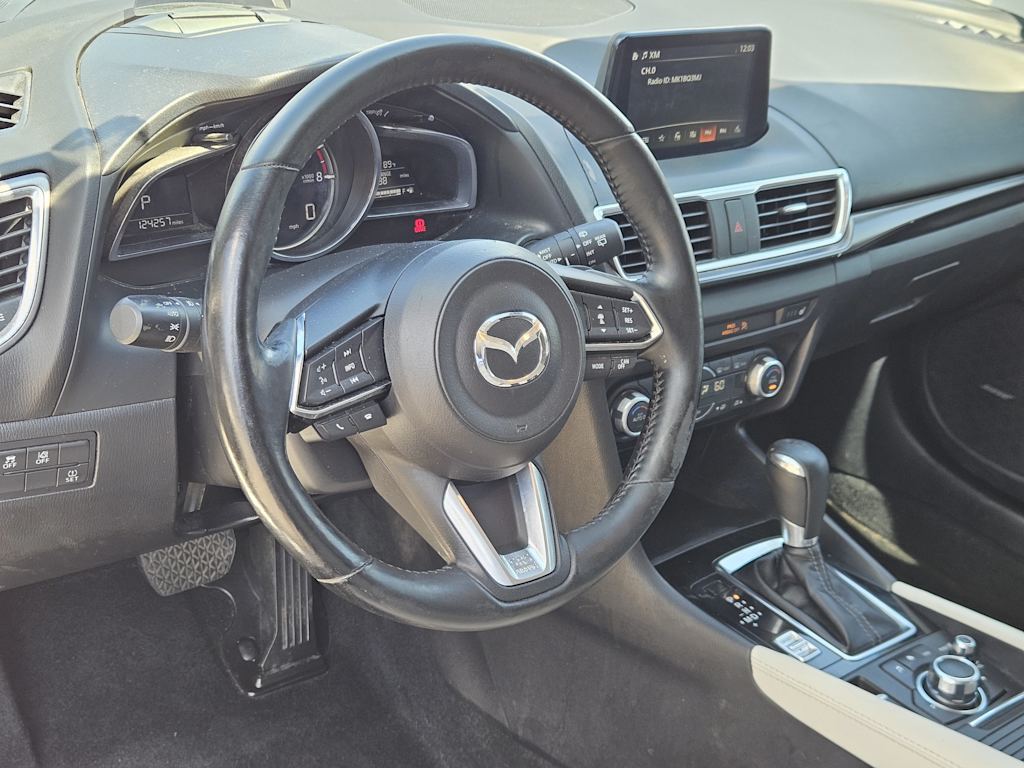Thumbnail: 2018 Mazda Mazda3 - 2