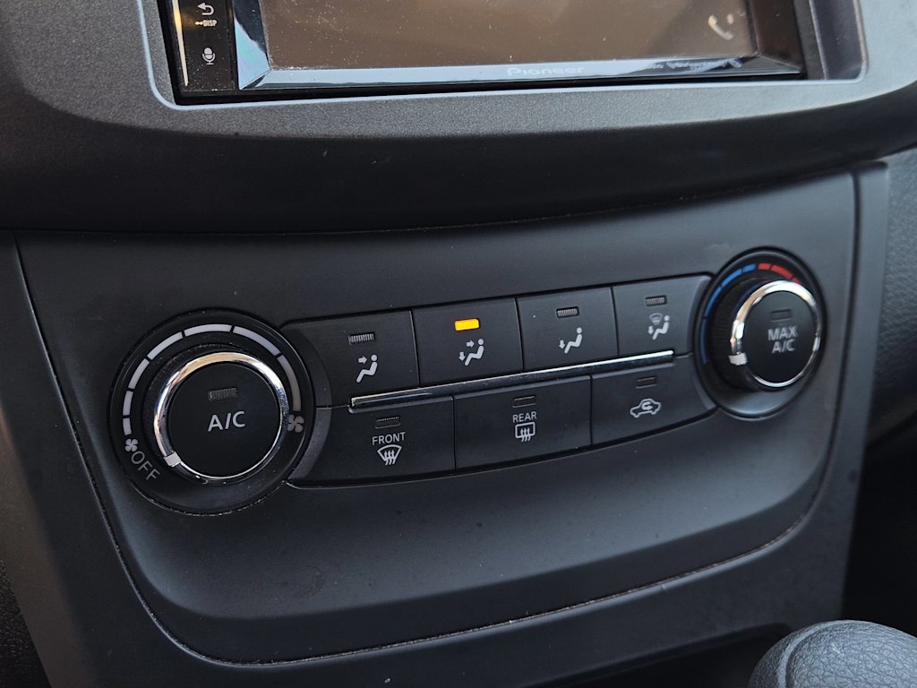 Thumbnail: 2017 Nissan Sentra - 24