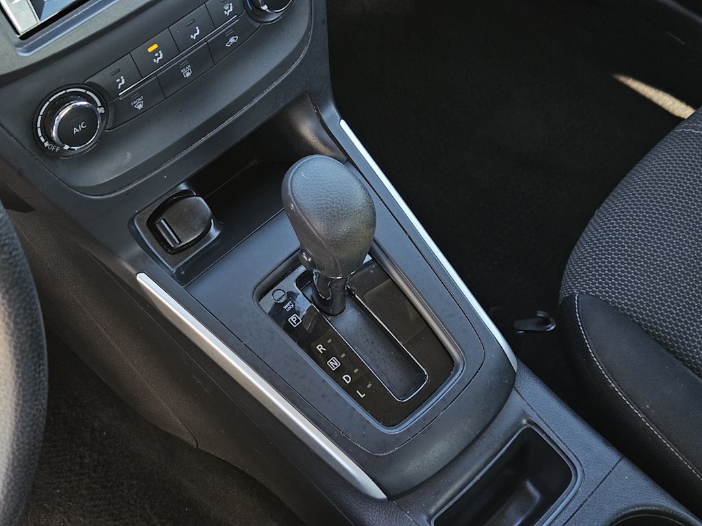 Thumbnail: 2017 Nissan Sentra - 14