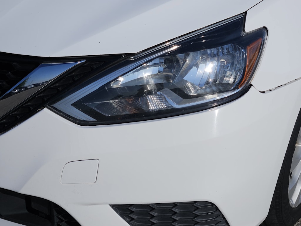 Thumbnail: 2019 Nissan Sentra - 21