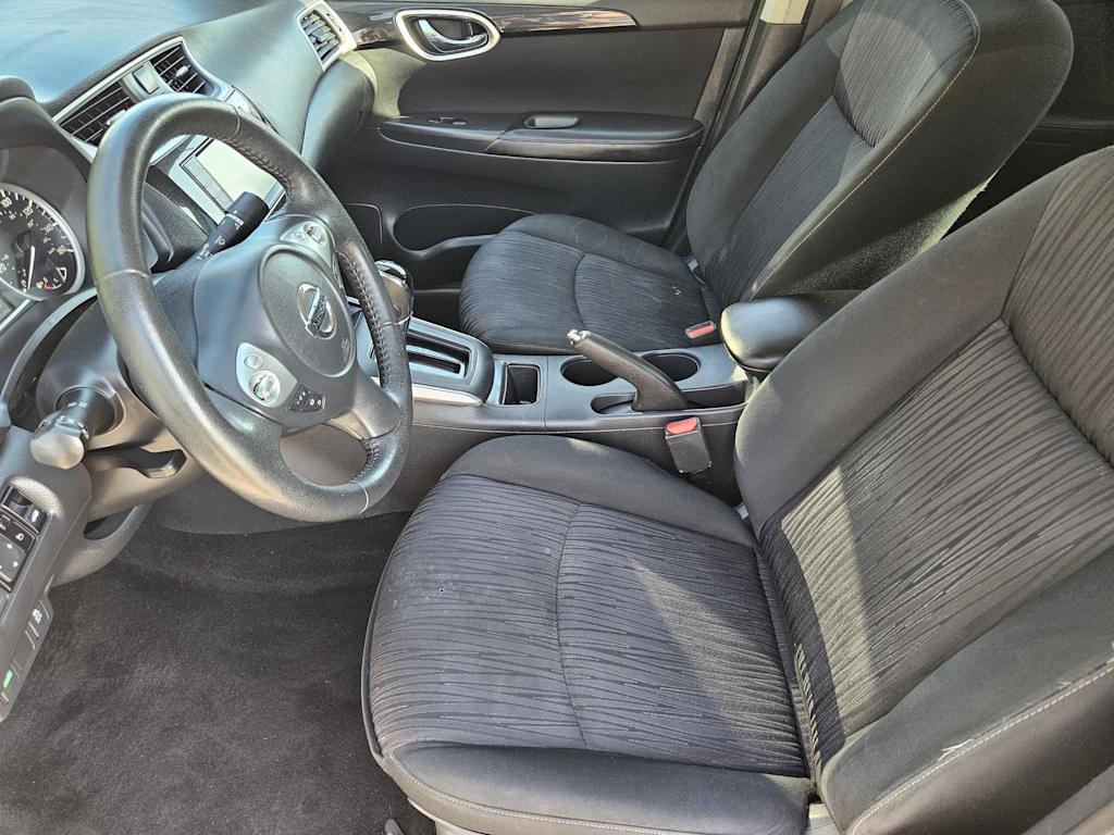 Thumbnail: 2019 Nissan Sentra - 9