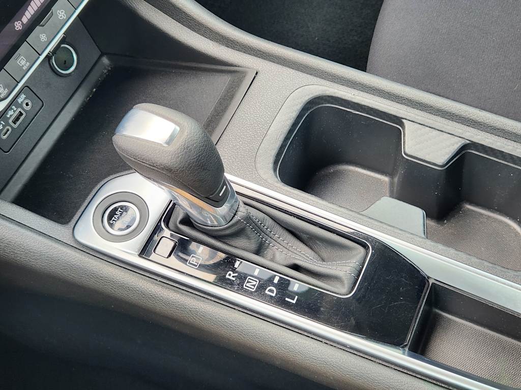 Thumbnail: 2020 Nissan Sentra - 14