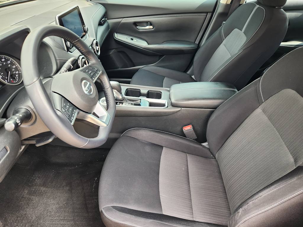 Thumbnail: 2020 Nissan Sentra - 9