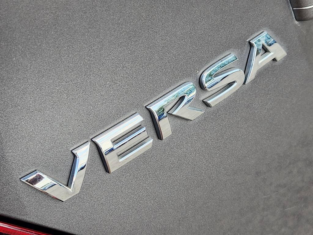 Thumbnail: 2016 Nissan Versa - 5