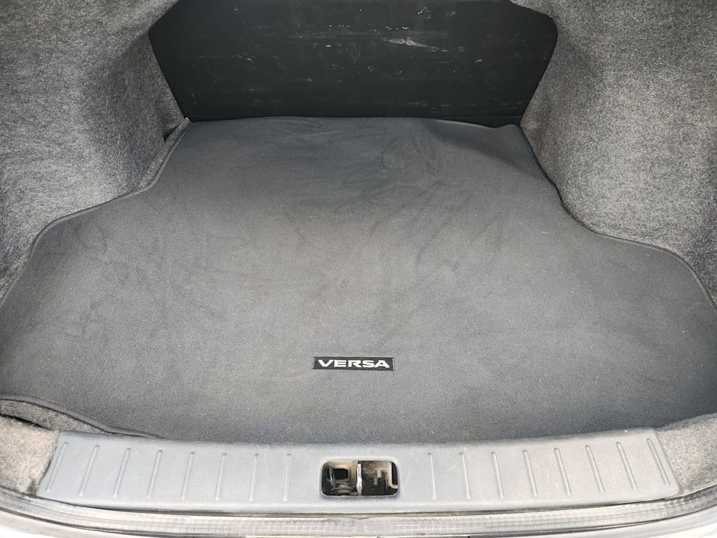 Thumbnail: 2016 Nissan Versa - 16