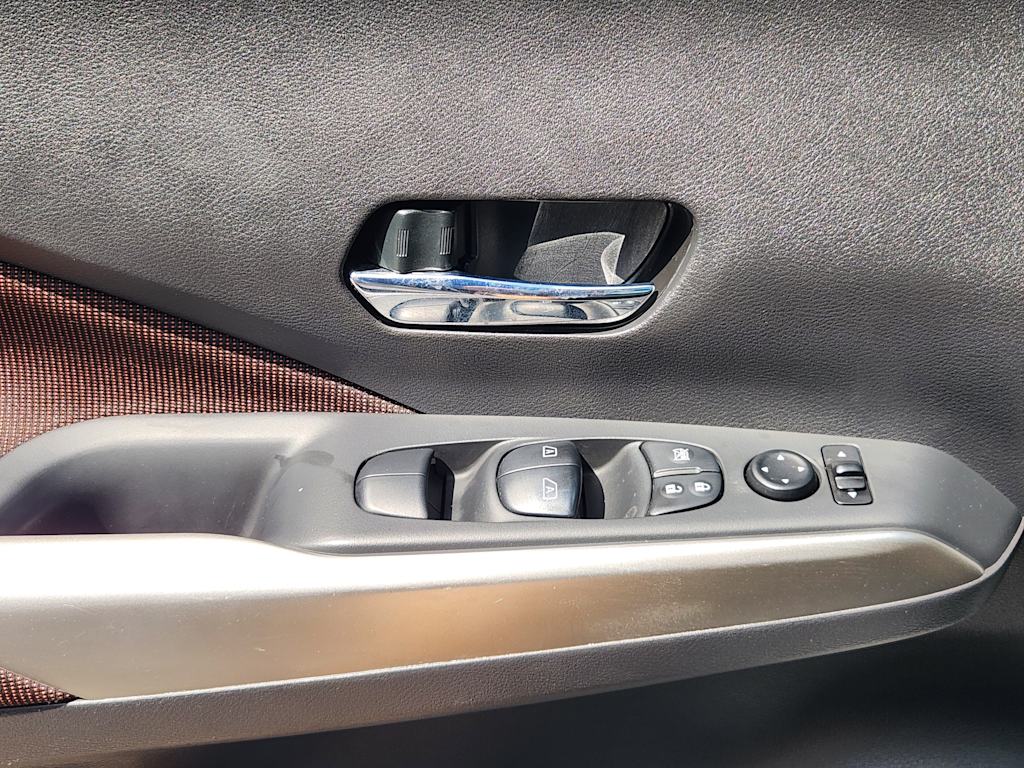 Thumbnail: 2019 Nissan Kicks - 29