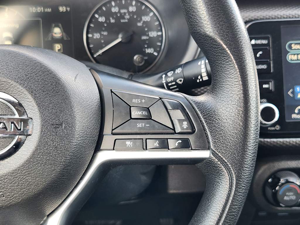 Thumbnail: 2021 Nissan Kicks - 31