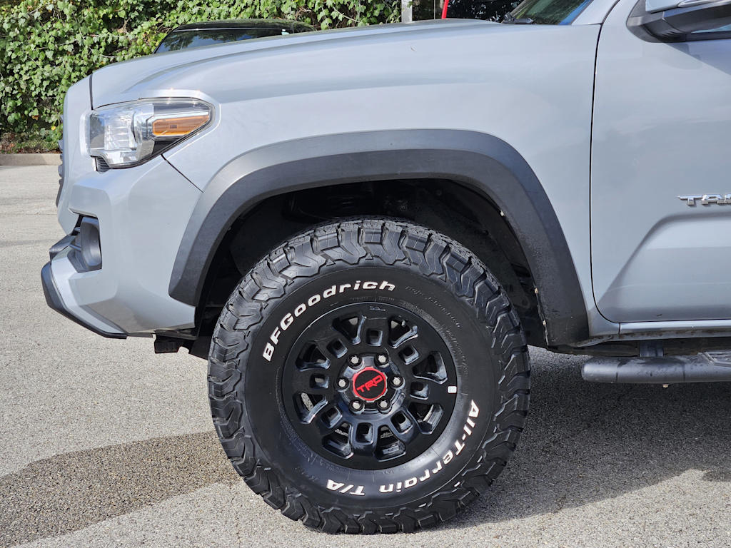 Thumbnail: 2020 Toyota Tacoma - 7