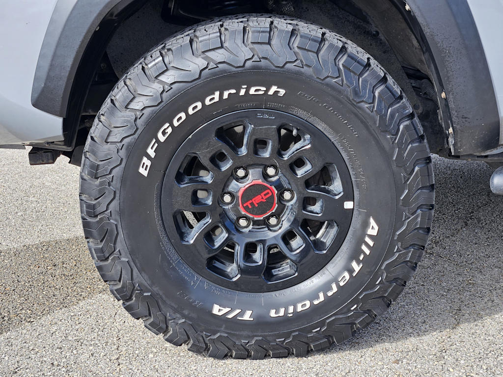 Thumbnail: 2020 Toyota Tacoma - 23