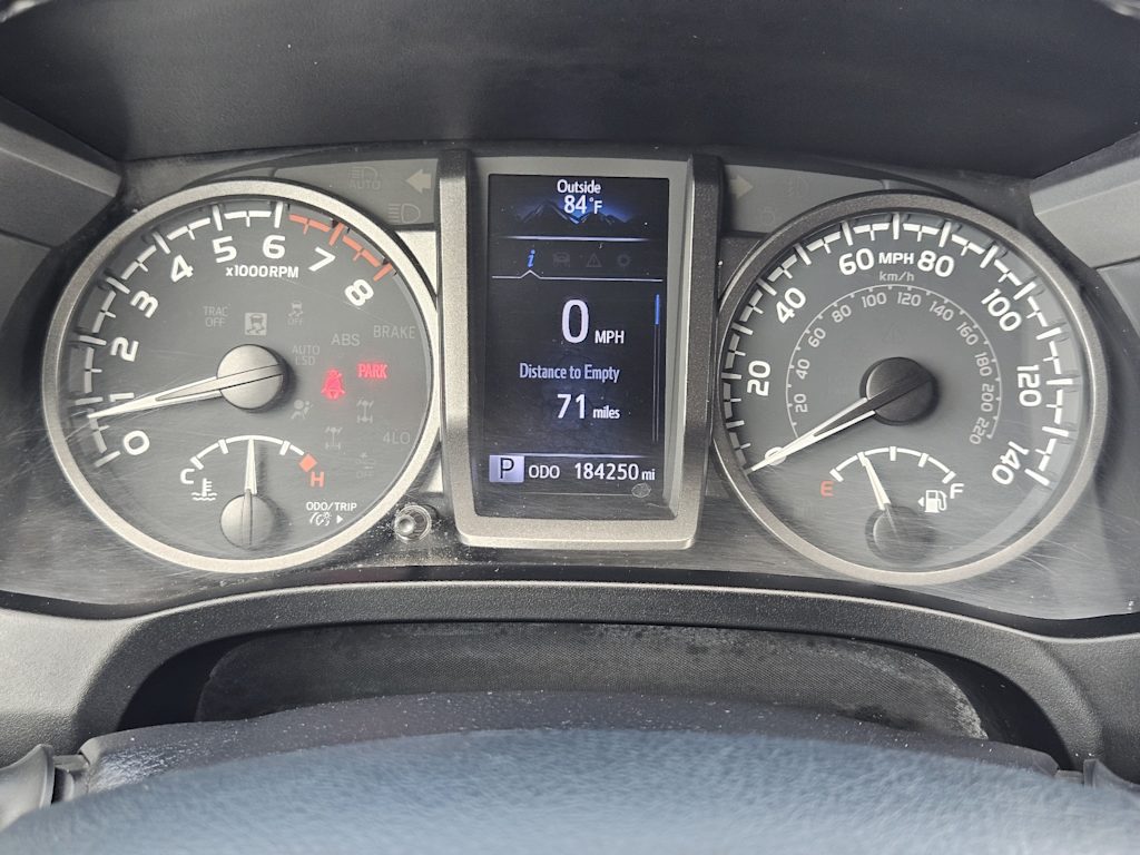 Thumbnail: 2020 Toyota Tacoma - 16