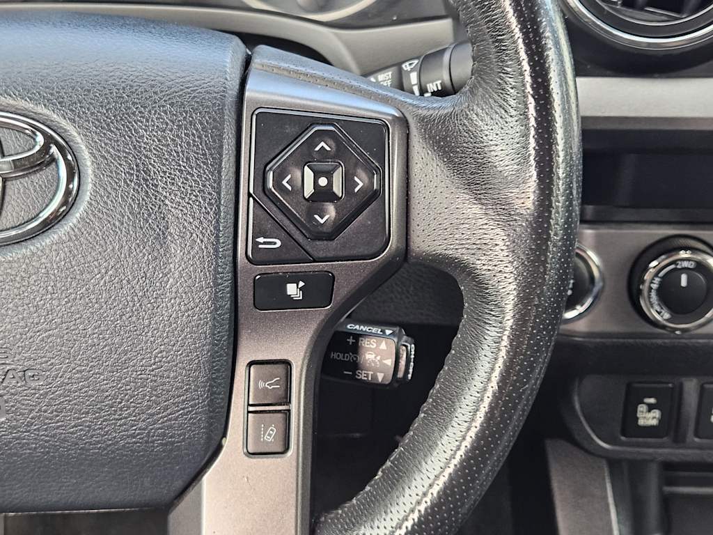 Thumbnail: 2020 Toyota Tacoma - 33