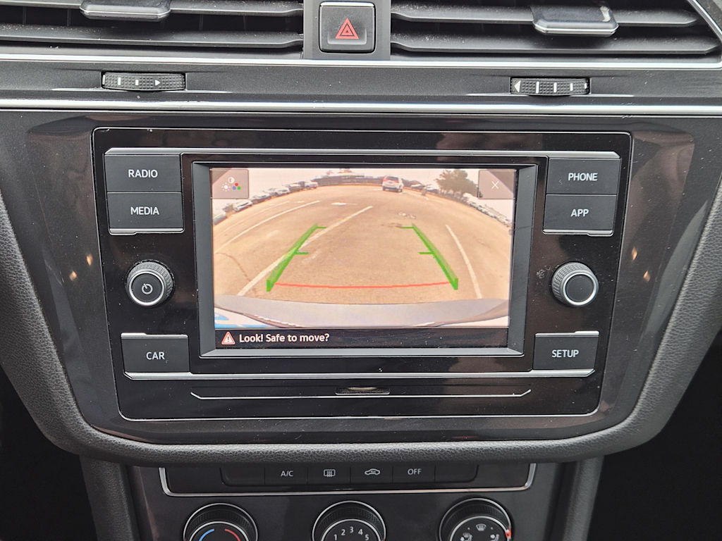 Thumbnail: 2018 Volkswagen Tiguan - 26