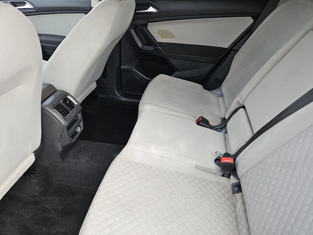 Thumbnail: 2018 Volkswagen Tiguan - 11