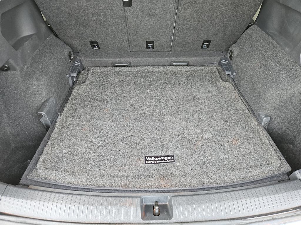 Thumbnail: 2018 Volkswagen Tiguan - 16