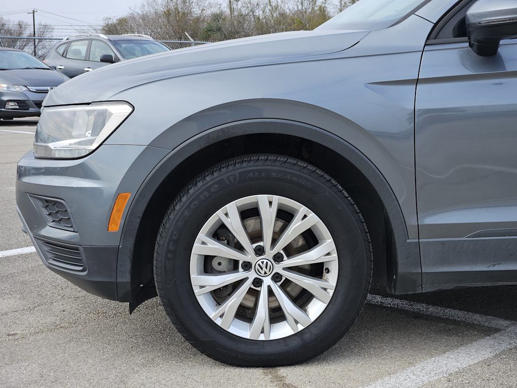Thumbnail: 2018 Volkswagen Tiguan - 6
