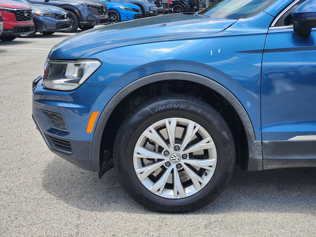 Thumbnail: 2018 Volkswagen Tiguan - 6