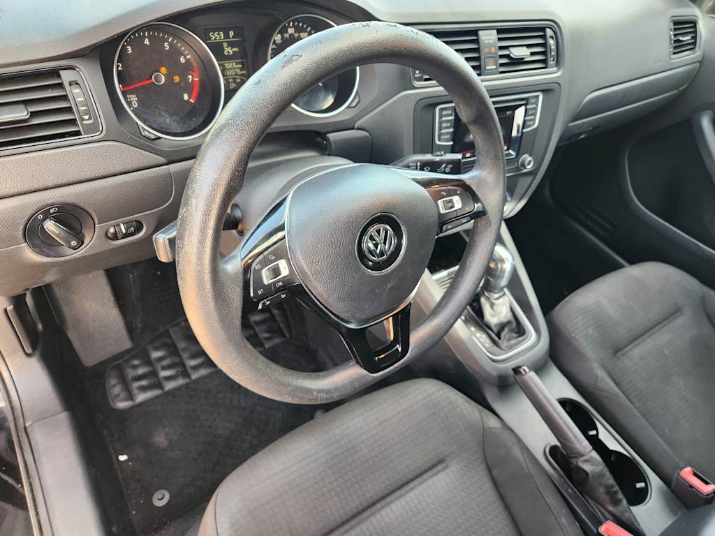 Thumbnail: 2016 Volkswagen Jetta - 2