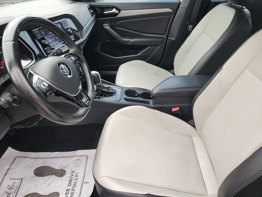 Thumbnail: 2019 Volkswagen Jetta - 9