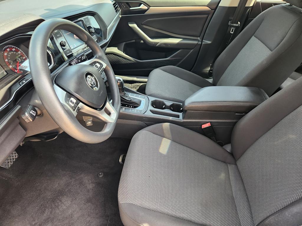 Thumbnail: 2019 Volkswagen Jetta - 9