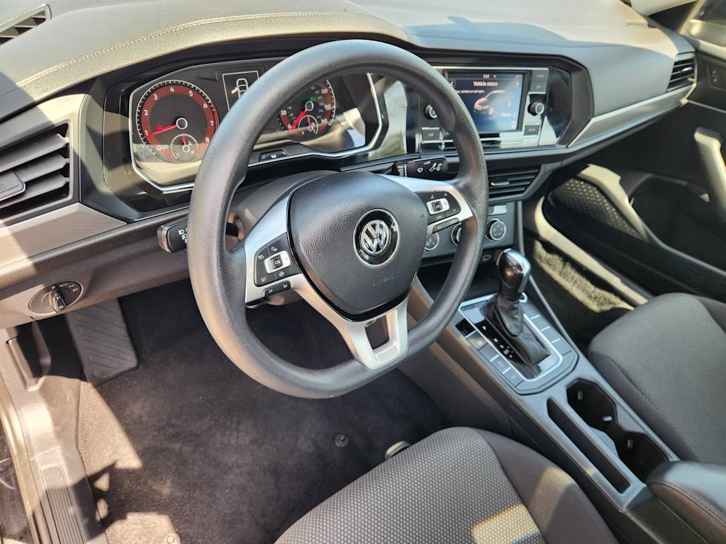 Thumbnail: 2019 Volkswagen Jetta - 2